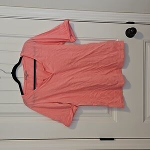 🪅 Pink Gap T-Shirt Size L